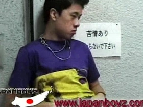 A hot Japanese bottom boy loves to get his hot ass fucked asian gay sex porn