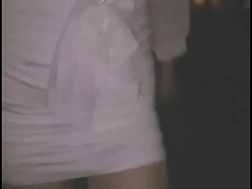 【露出】第一次女装伪娘户外露出：包臀裙 肉丝 高跟鞋 chinese gay flip porn