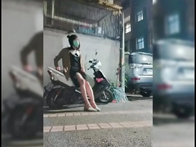 戶外露出自慰射精 chinese gay brother porn