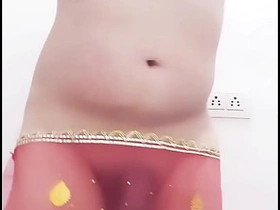 Desi Hijra Nangi Dance - Tu Qamar pakad ke kheeche Haaye Daiya Pairon Ke Neeche pinoy boy gay porn