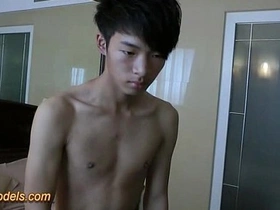 Cute Asian Twink Jerk Off After Shower muscle asian gay porn twitter